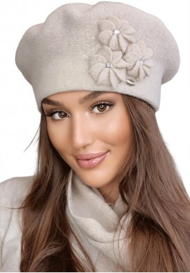Бежов комплект от шапка и шал Salima
