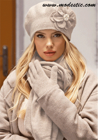 Разкошен бежов зимен комплект от барета, шал и ръкавици -  модел Kalia