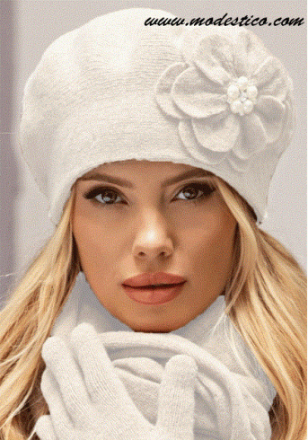 Разкошен бял зимен комплект от барета и шал  -  модел Kalia